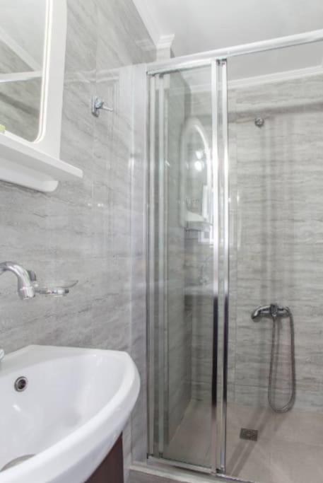 Newly Reconstructed Flat 107Sqm! Daire Hanya Dış mekan fotoğraf